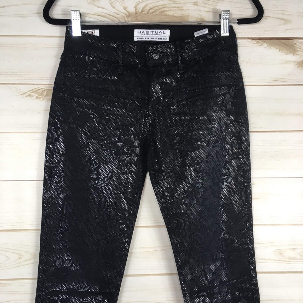 Habitual Floral Print Textured Skinny